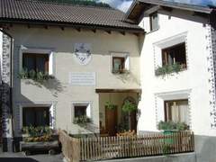 Ferienwohnung - Ferienwohnung Ferienwohnungen Chasa Muglin 29, (Tschierv)