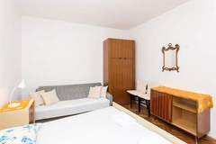 Ferienwohnung - Guest House Ljubica - Double Room with Private Bathroom-2 2 - Ferienunterkunft in Dubrovnik (2 Personen)
