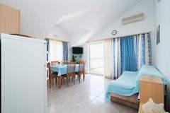 Ferienwohnung - Apartments Ana & Bogdan - One Bedroom Apartment with Terrace and Sea View (A1) (ST) - Ferienunterkunft in Postira (3 Personen)