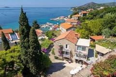 Ferienwohnung - Rooms Tupina by Paulina - Standard Double Room with Balcony and Sea View (Room 3) - Ferienunterkunft in Mlini (2 Personen)