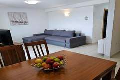 Ferienwohnung - Apartments Mlikota - One Bedroom Apartment with Terrace - A4 59674 - Ferienunterkunft in Zaton (4 Personen)