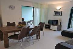 Ferienwohnung - Apartments Mlikota - Two Bedroom Apartment with Terrace - A2 59671 - Ferienunterkunft in Zaton (6 Personen)