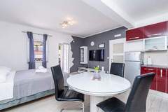 Ferienwohnung - Studio Apartment Feather - Studio Apartment with Terrace - Ferienunterkunft in Dubrovnik (2 Personen)