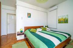Ferienwohnung - Apartments & Rooms Mara & Petrunjela - Double Room with Sea View - no.3 - Ferienunterkunft in Cavtat (2 Personen)
