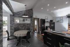 Ferienwohnung - Apartment Tonka - Two Bedroom Apartment - (ST) - Ferienunterkunft in Supetar (3 Personen)