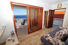 Ferienwohnung - Seaside Apartments Hrkać - Comfort One Bedroom Apartment with Terrace and Sea View 1 - Ferienunterkunft in Orebić (4 Personen)