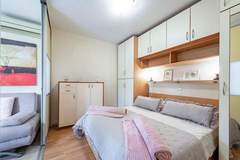 Ferienwohnung - Green Terrace Apartment I - Studio Apartment with Terrace - Ferienunterkunft in Dubrovnik (2 Personen)