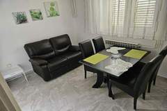 Ferienwohnung - Apartments Amalia - Two Bedroom Apartment - Ferienunterkunft in Zadar (4 Personen)