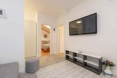 Ferienwohnung - Villa Supetar Garden - Standard Two Bedroom Apartment with Terrace - Ferienunterkunft in Supetar (3 Personen)