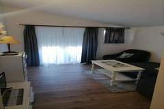 Ferienwohnung - Apartments Libertas - One Bedroom Apartment with Balcony and Sea View - (9) - Ferienunterkunft in Rogoznica (4 Personen)
