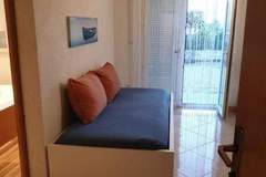 Ferienwohnung - Apartments Katija - One Bedroom Apartment 7 - Ferienunterkunft in Baska Voda (3 Personen)