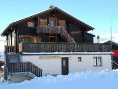 Ferienwohnung - Ferienwohnung Gruppenhaus Walliser Alpstyle 2. Stock