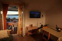 Ferienwohnung - Apartments Gabi - Two Bedroom Apartment with Balcony and Sea View (B3) - Ferienunterkunft in Srima (4 Personen)