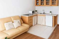 Ferienwohnung - One Bedroom apartment with Balcony and Sea View (A1) - Ferienunterkunft in Podgora (2 Personen)