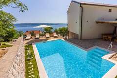Ferienhaus, Exklusive Unterkunft - Ferienunterkunft in Crikvenica (8 Personen)