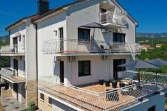 Ferienhaus - Ferienunterkunft in Jadranovo (4 Personen)