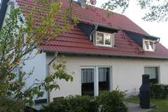 Ferienhaus - Ferienunterkunft in Glowe (6 Personen)