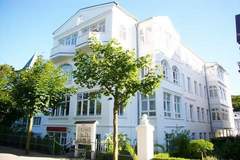 Ferienhaus - Ferienunterkunft in Binz (4 Personen)