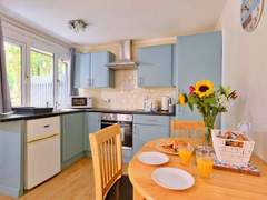 Ferienhaus - Ferienhaus Joyful Cottage
