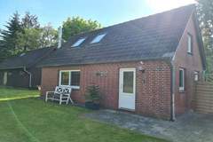 Ferienhaus - Ferienunterkunft in Bordelum (4 Personen)