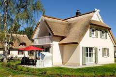 Ferienhaus - Ferienunterkunft in Glowe (6 Personen)