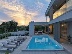 Ferienhaus, Exklusive Unterkunft - Ferienhaus, Villa 5* Luxury villa La Casa with heated pool and sauna