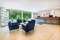 Ferienwohnung - Sunday Hotel Bielefeld Superior King Room - Ferienunterkunft in Bielefeld (2 Personen)