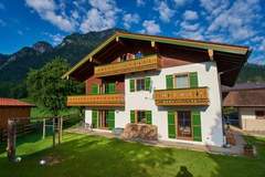Ferienhaus - Ferienunterkunft in Schönau am Königssee (4 Personen)