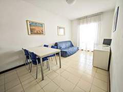 Ferienwohnung - Ferienwohnung Wohnung 3 in der Villa Lisa