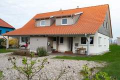 Ferienhaus - Ferienunterkunft in Groß Schwansee (5 Personen)