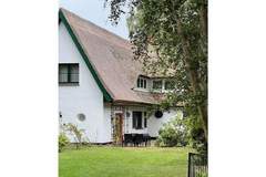 Ferienhaus - Ferienunterkunft in Prerow (4 Personen)