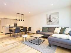 Ferienwohnung - Ferienwohnung Carlton am Park A04 Appartement/Fewo, Dusche oder Bad, WC 3 1/2-Zimmerwohnung