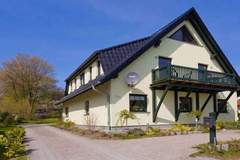 Ferienhaus - Ferienunterkunft in Middelhagen (4 Personen)