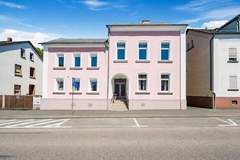 Ferienwohnung - Rosa City Apartment 5 - Pax 3 - Ferienunterkunft in Bad Camberg (3 Personen)