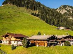 Ferienhaus - Ferienhaus Bischofer-Bergwelt