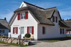 Ferienhaus - Ferienunterkunft in Glowe (4 Personen)