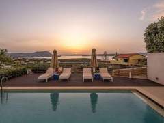 Ferienhaus - Ferienhaus Adeste Seaview Villa II Free Heated Pool,900m sea