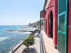 Ferienwohnung - Ferienwohnung Finestra sul Mare