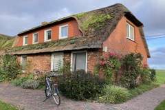 Ferienhaus - Opas Hus auf Pellworm inkl DG 7 Pers - Ferienunterkunft in Pellworm (6 Personen)