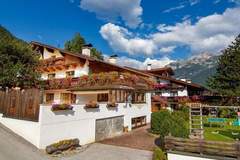 Ferienhaus - Ferienunterkunft in Neustift (23 Personen)
