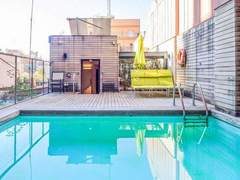 Ferienhaus - Ferienhaus Villa con piscina privada, sauna y sala lounge en Barcelona