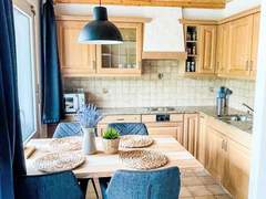 Ferienwohnung - Ferienwohnung Gemmiblick