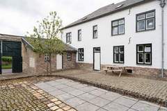Bauernhof - Hoeve de Drogenberg - Ferienunterkunft in Bemelen (18 Personen)