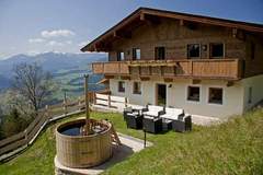 Ferienhaus - Chalet Hohe Salve - Ferienunterkunft in Hopfgarten im Brixental (11 Personen)