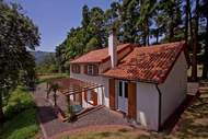 Ferienhaus - Quinta das Colmeias Cottage - Bäuerliches Haus in Santo Antonio da Serra, Santa Cruz (6 Personen)