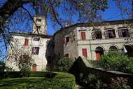 Exklusive Unterkunft, Schloss - Castello di Robella - Ferienunterkunft in Robella (4 Personen)