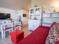 Ferienwohnung - Ferienwohnung Dina with parking and shared pool