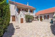 Ferienhaus - Villa Lukica - Ferienunterkunft in Privlaka (7 Personen)
