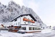 Ferienwohnung - Wohnung Wiese - Ferienunterkunft in Strass im Zillertal (5 Personen)
