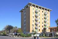 Ferienwohnung - Apartments Torre Panorama, Bibione Pineda-Trivano C6 - Appartement in Bibione Pineda (6 Personen)